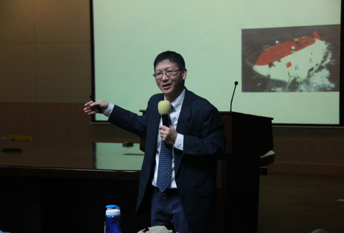 20140424-J-01