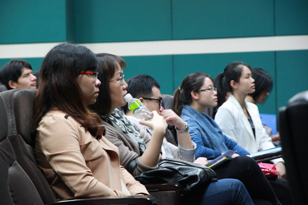 20131114-F-02